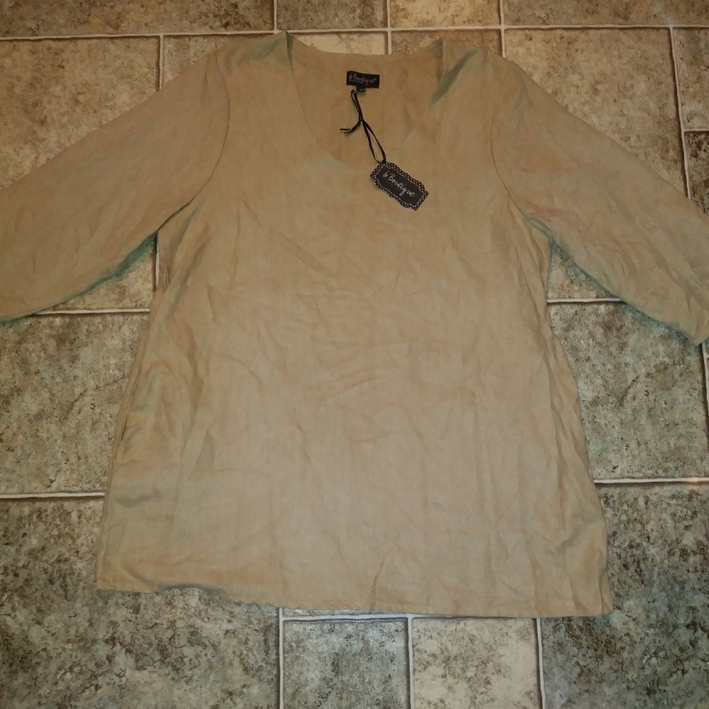 Tan tunic with pockets NWT